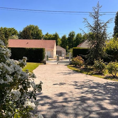 Les Sablons Villa La Houssaye-en-Brie Exterior foto
