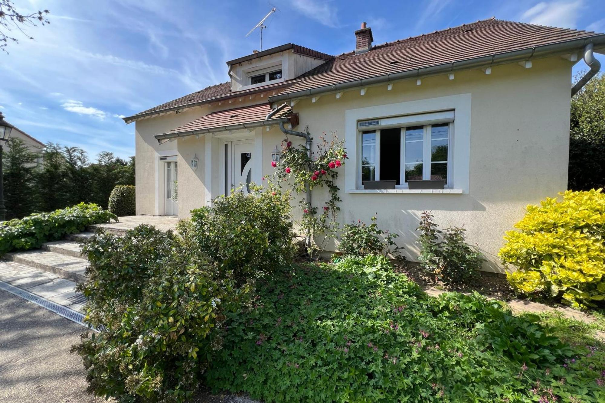 Les Sablons Villa La Houssaye-en-Brie Exterior foto