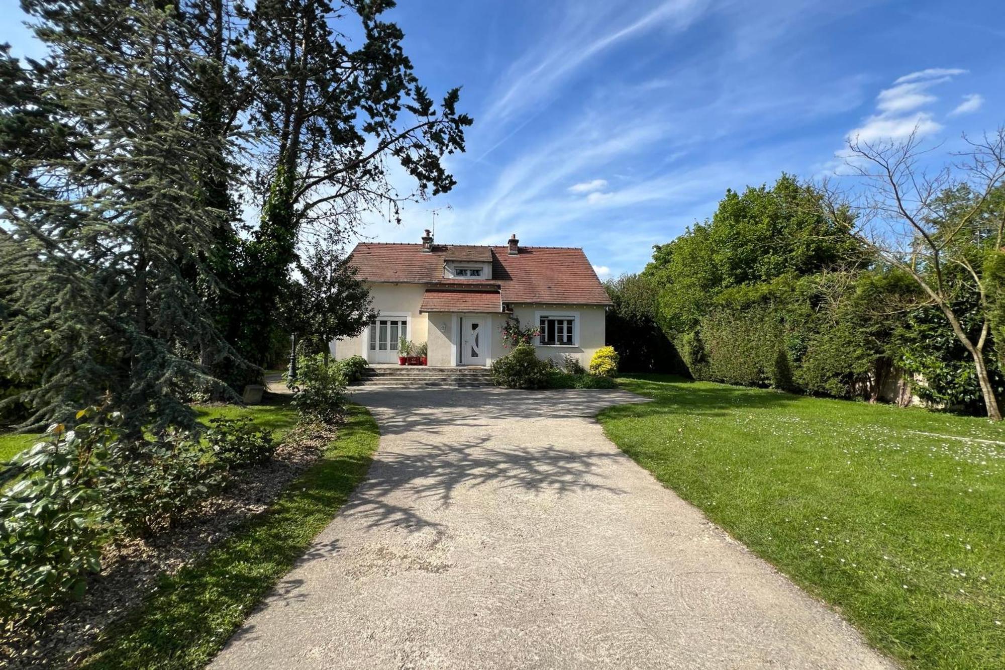 Les Sablons Villa La Houssaye-en-Brie Exterior foto