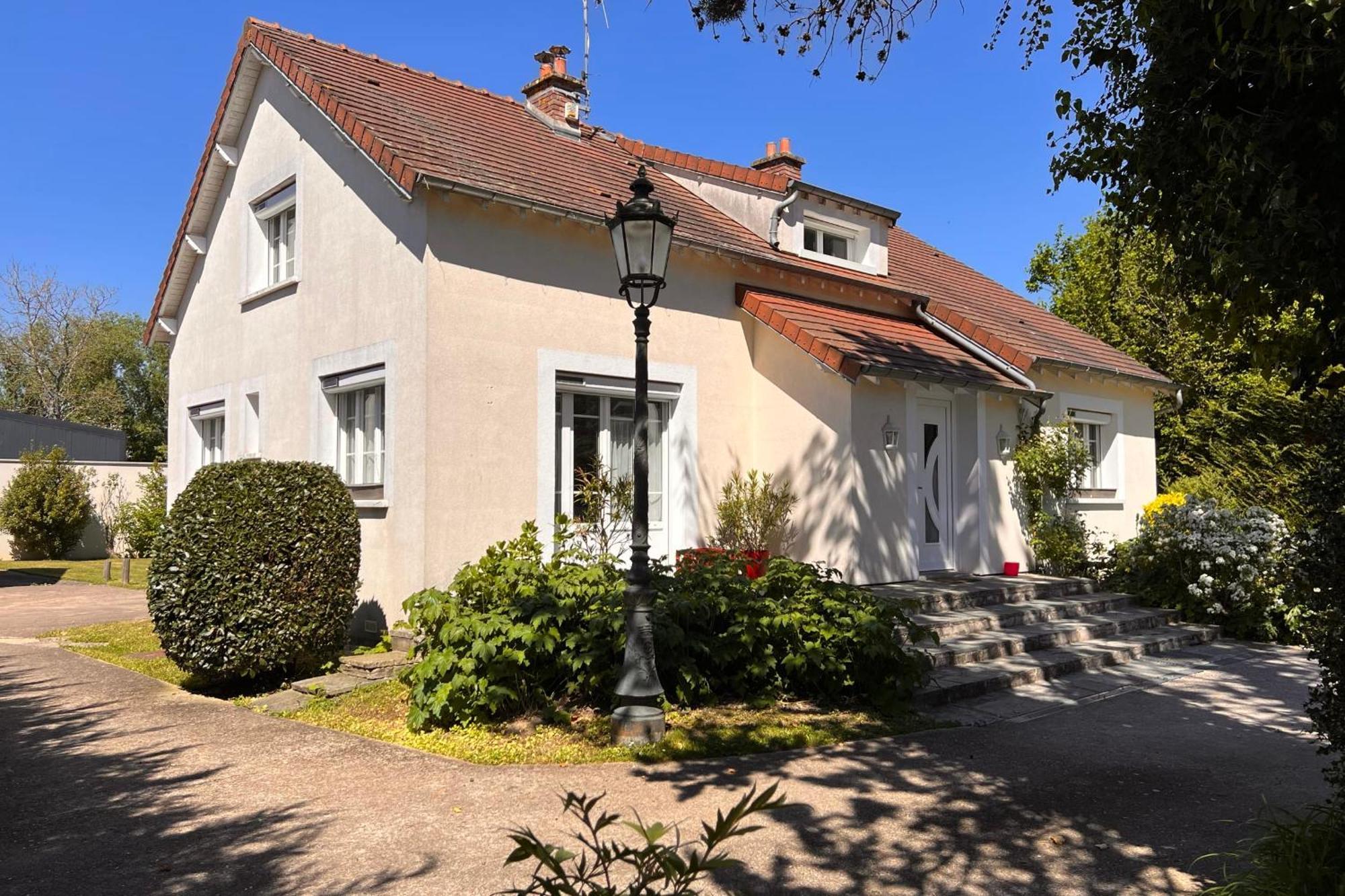 Les Sablons Villa La Houssaye-en-Brie Exterior foto