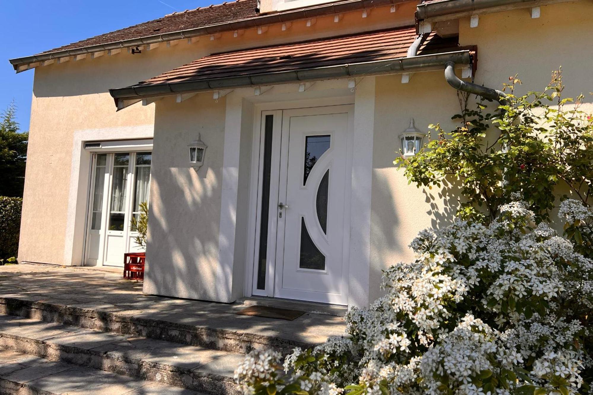 Les Sablons Villa La Houssaye-en-Brie Exterior foto