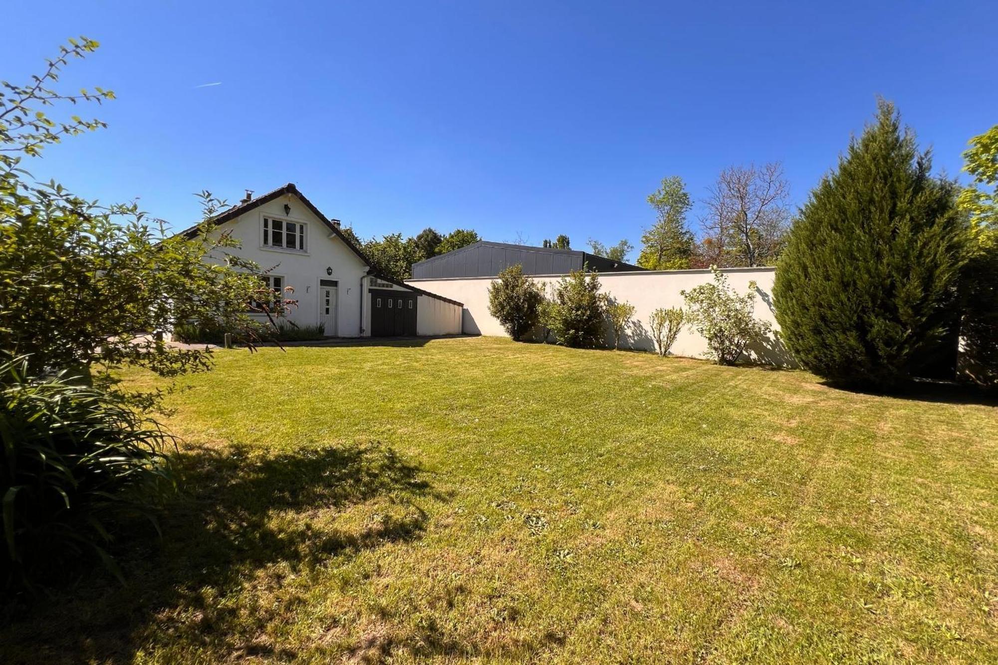 Les Sablons Villa La Houssaye-en-Brie Exterior foto