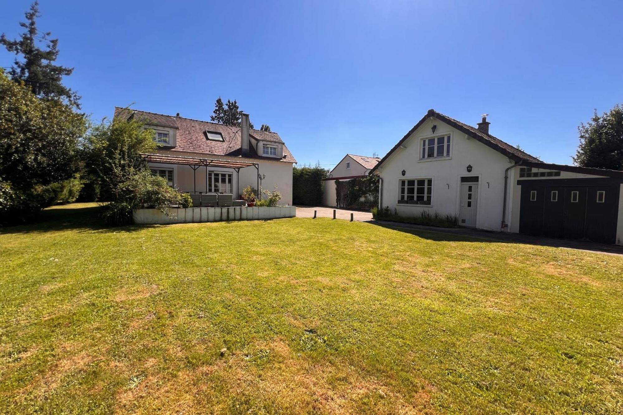Les Sablons Villa La Houssaye-en-Brie Exterior foto